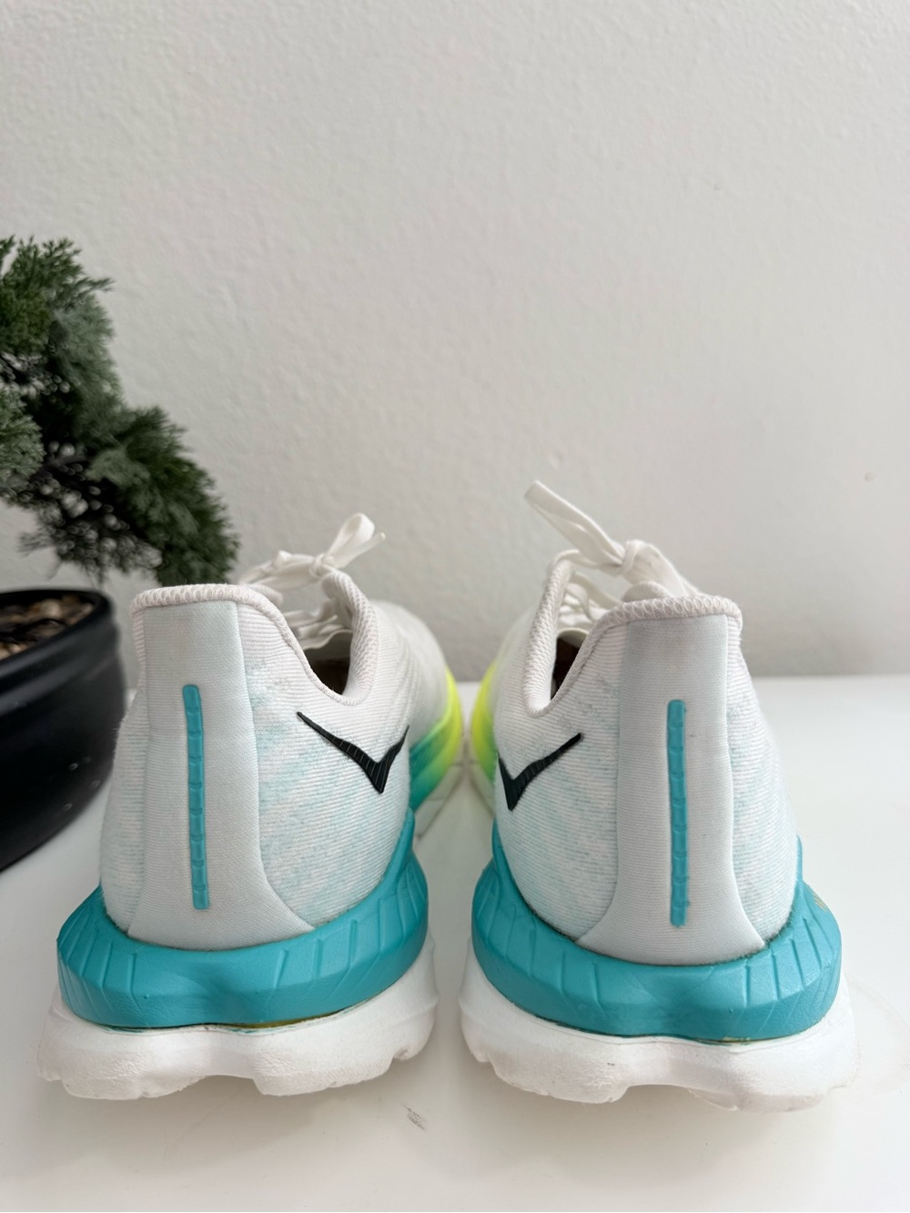 Hoka Mach 5 women size 10.5 White Running Shoes with Teal and Lime Gradient - Picture 6 of 10